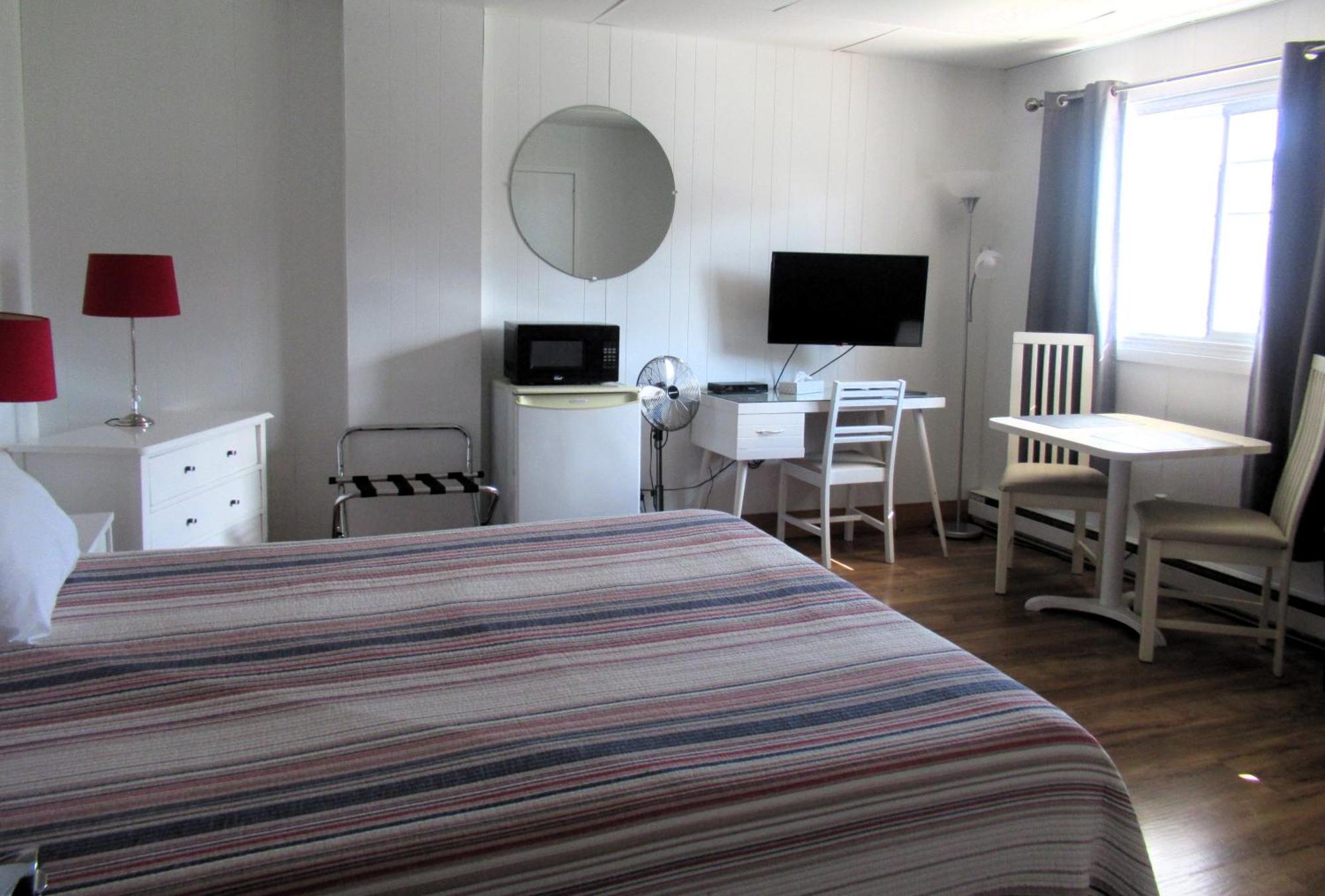 Motel Et Chalet Natabel Percé Extérieur photo